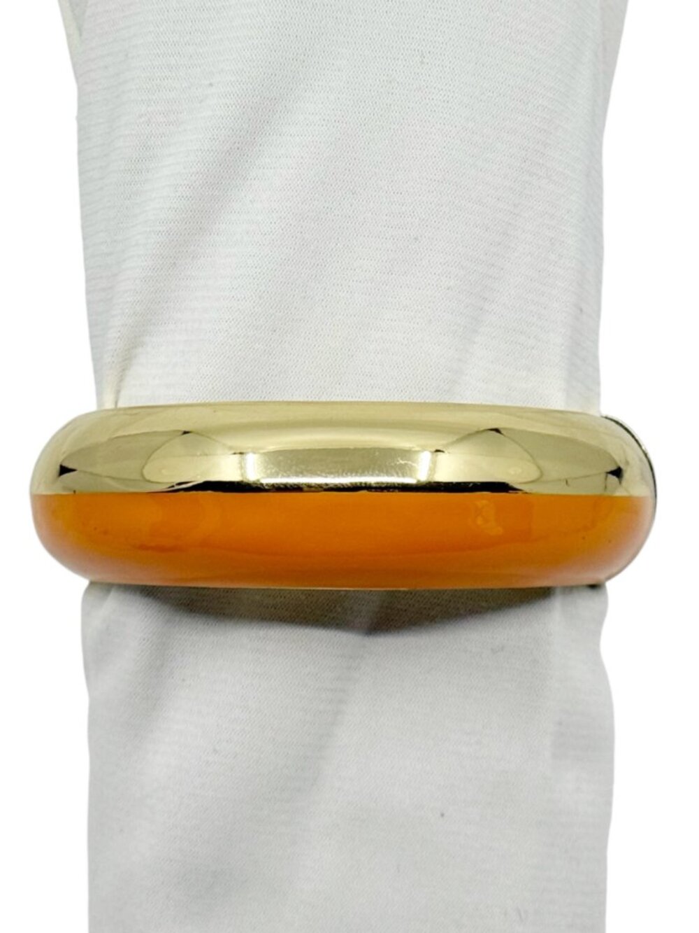 Gold tone enamel hinged bangle bracelet